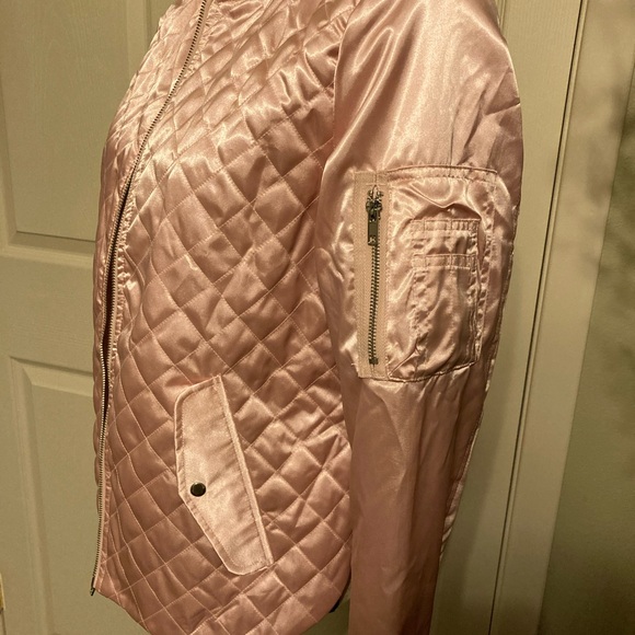 Charles River quilted jacket size small - Picture 4 of 7